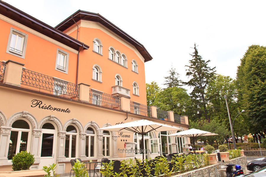 Albergo Roma Borgo Val di Taro Exterior photo